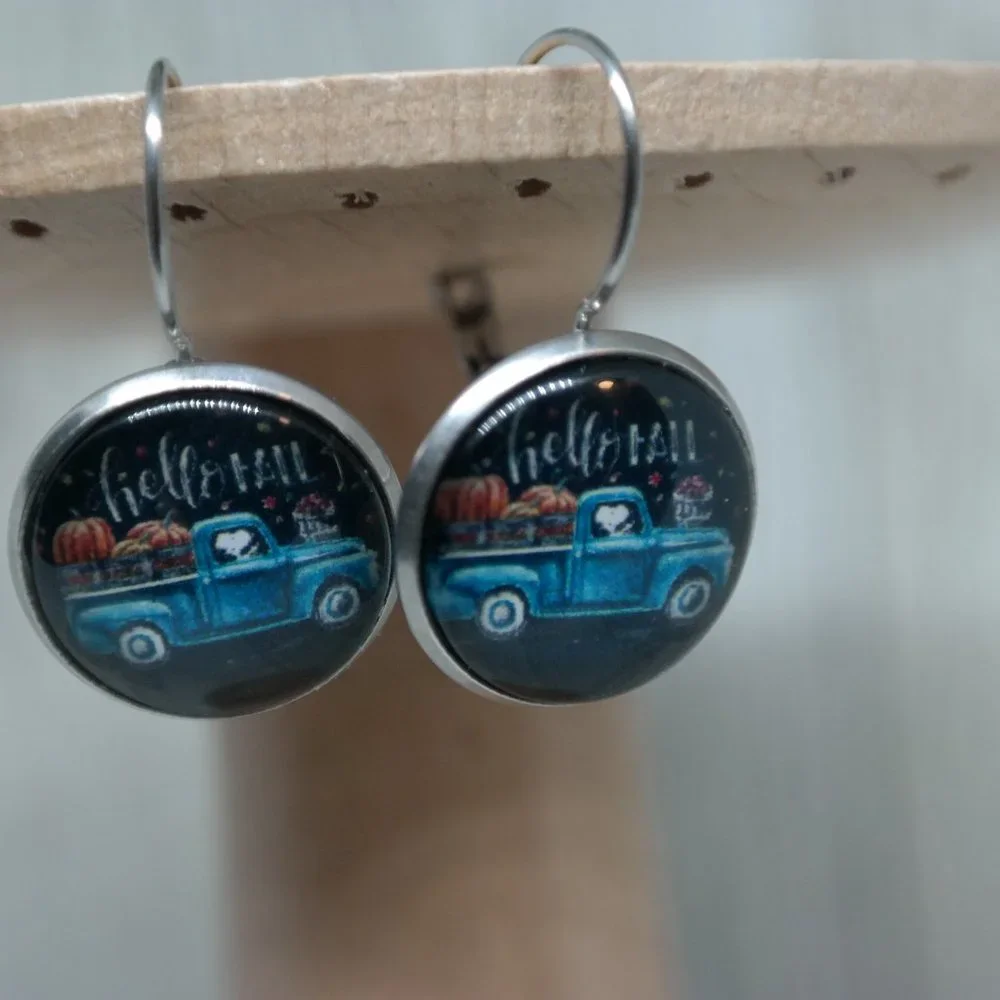 Hello fall leverback earrings - Picture 3 of 6